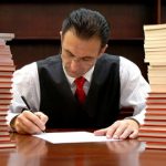 وکیل پایه یک دادگستری ،وکیل